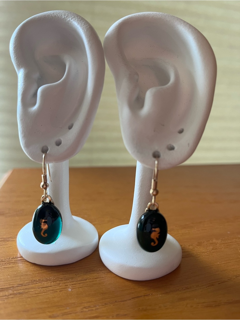 Beautiful Green Stone Earrings & Matching Pendant